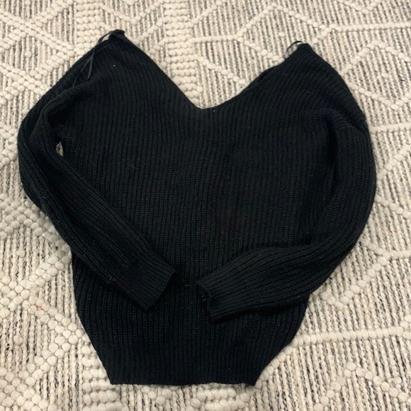 Black open back sweater - Picture 1 of 2
